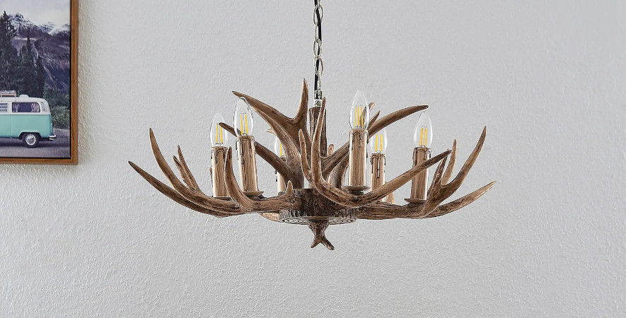 Hornlampe, lysekrone med horn