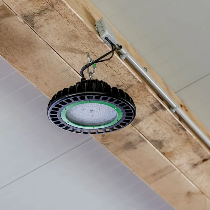 LED HighBay loftlampe til stald